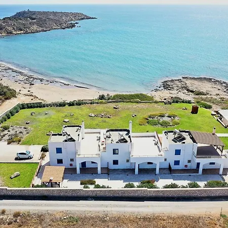 Villa Nerida Beachfront *