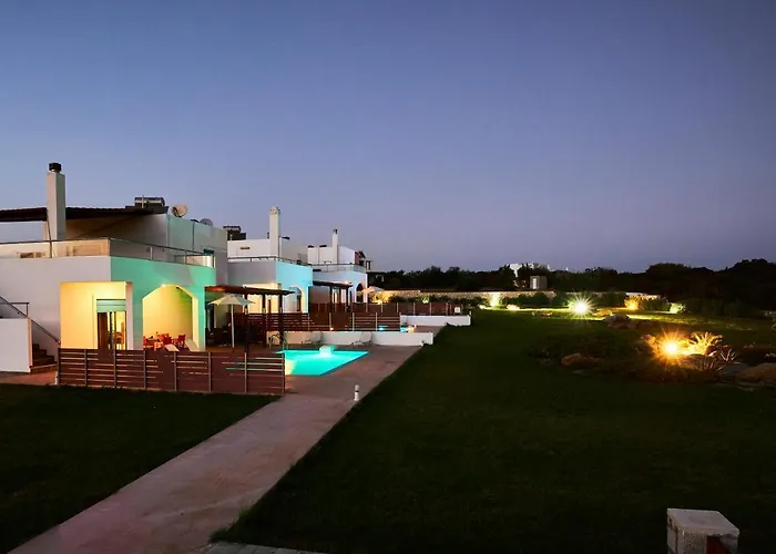 Villa Nerida Beachfront