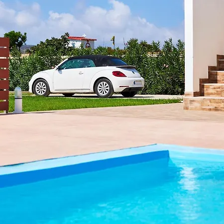 Nerida Beachfront Villas *