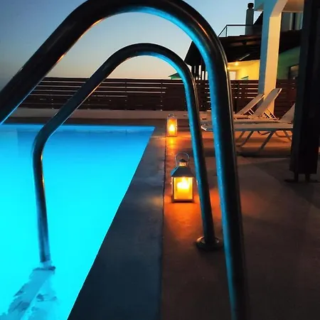 Nerida Beachfront Plimmiri