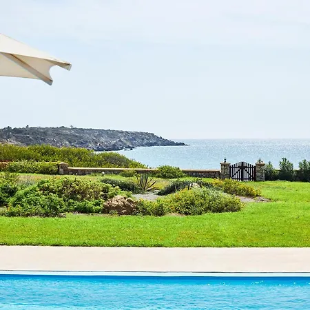 Nerida Beachfront Villa *