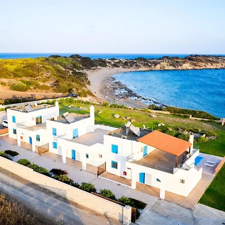 Nerida Beachfront Villa *