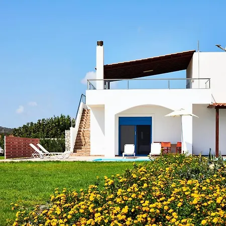 Nerida Beachfront *