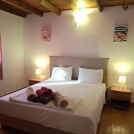 Villa Nerida Beachfront Plimíri