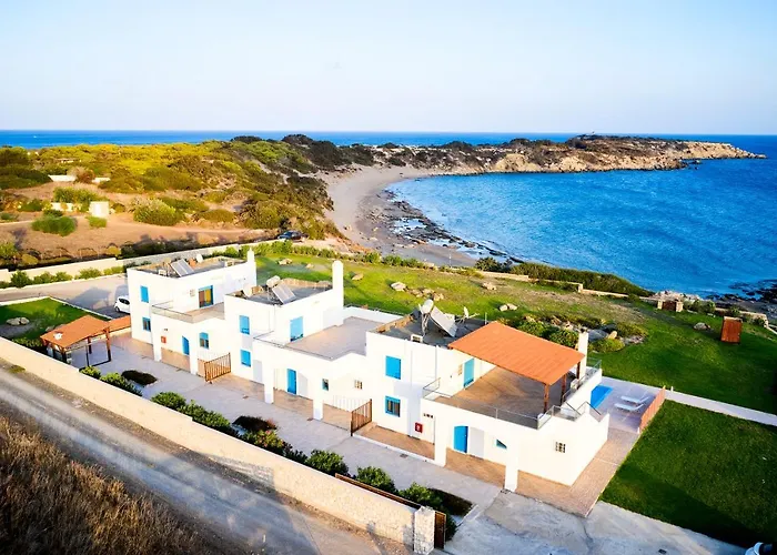 Nerida Beachfront Villa *